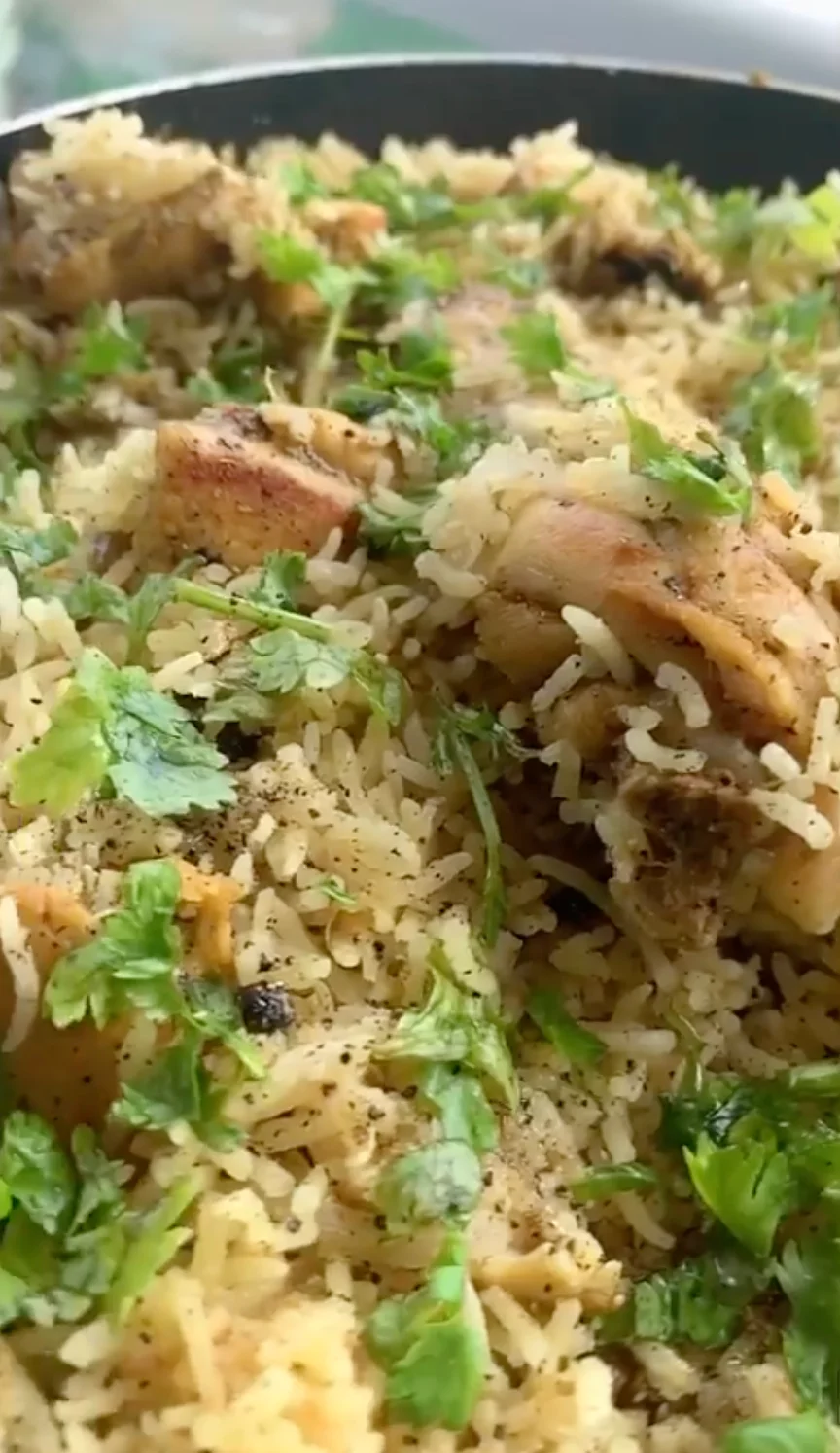 Chicken and Garlic Rice